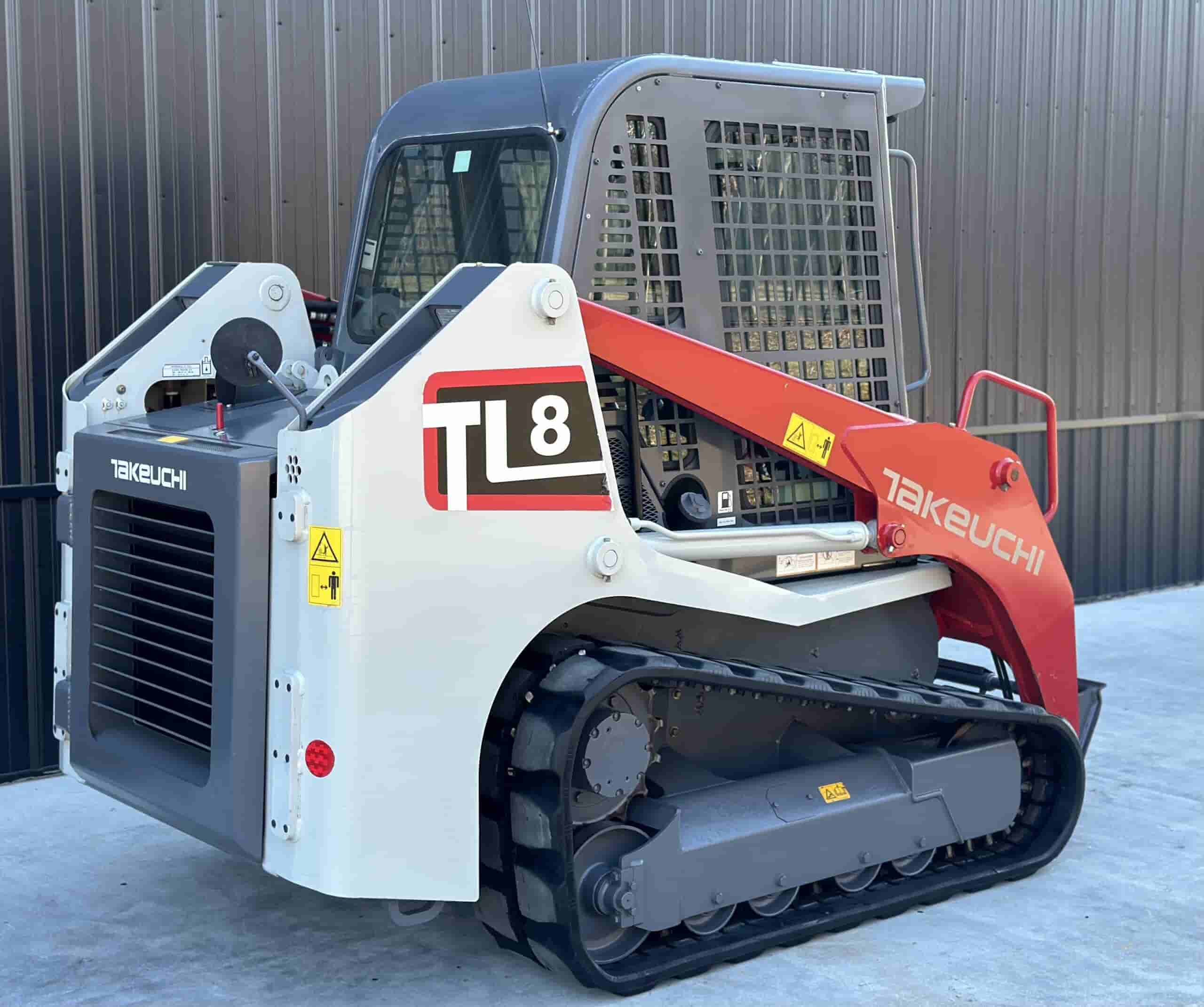 2017 TAKEUCHI TL8
